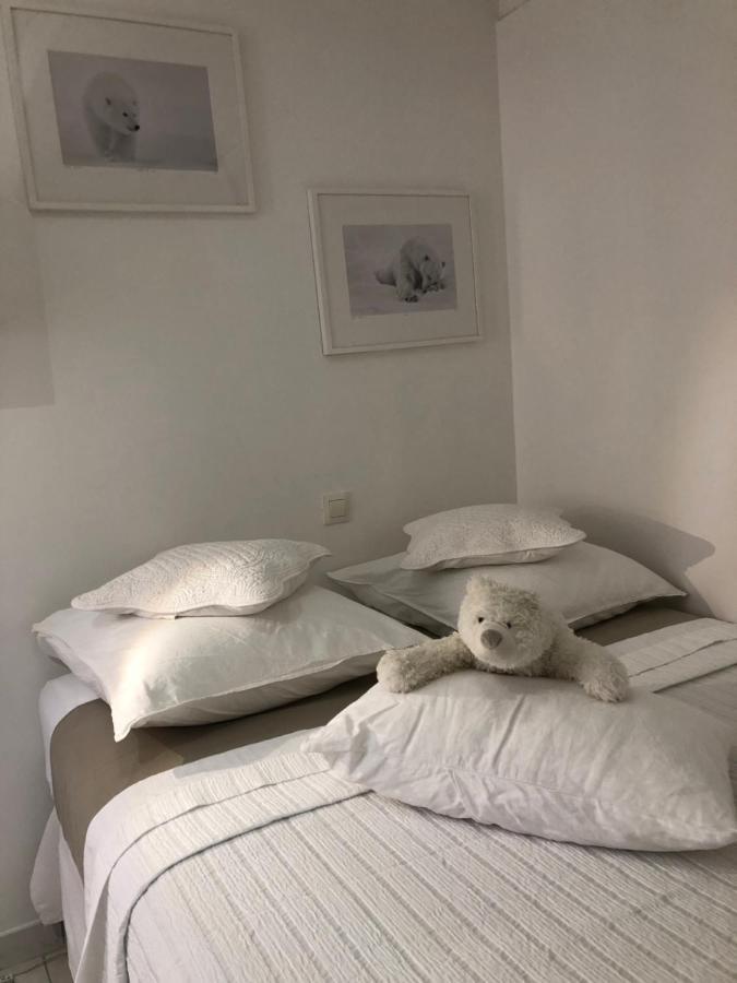 Апартаменты La Taniere De L'Ours Blanc Aubagne-Cassis-Aix En Provence Экстерьер фото